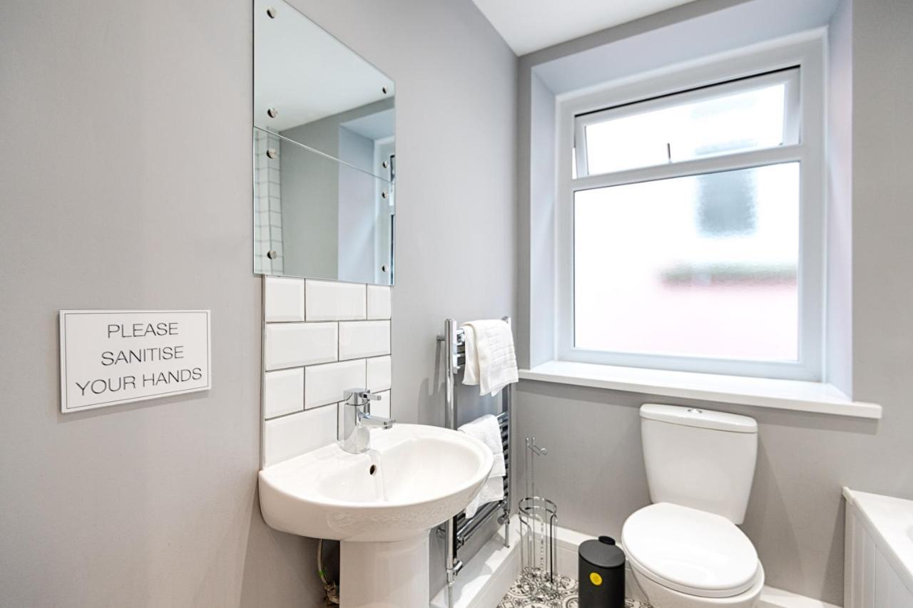 3 Rm Studio, Open-Plan Living, Dining, & Kitchen Llanelli Exterior foto